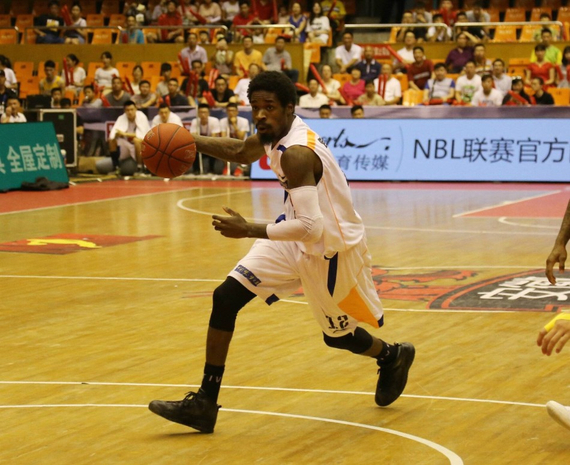 占据40人 占据40人